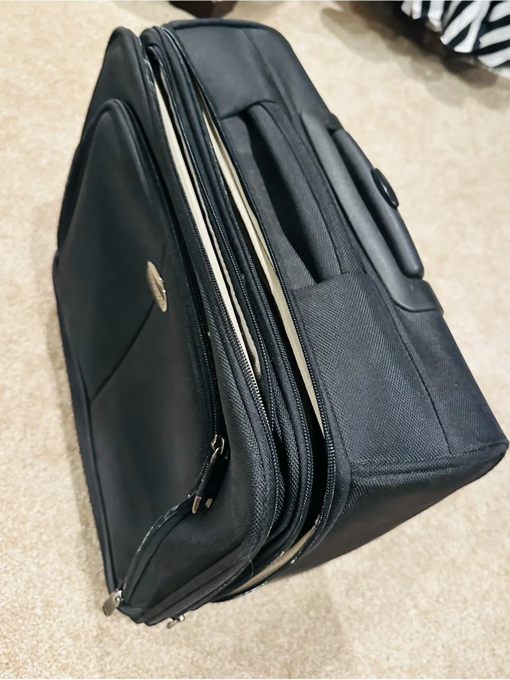 American Tourister Black Rolling Underseat Carry-on - Excellent Condition
